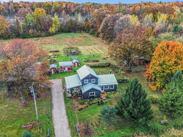 46961 8th Avenue, Bloomingdale, MI 49026