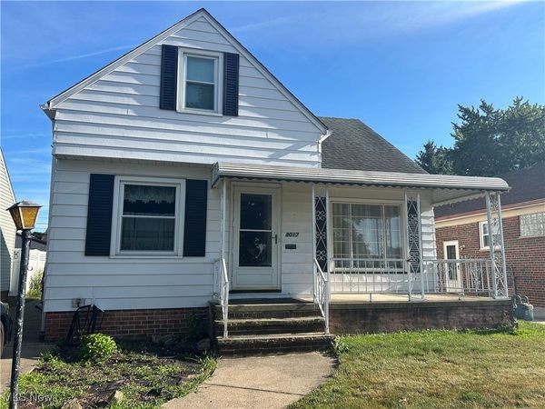 8017 Wainstead Drive, Parma, OH 44129