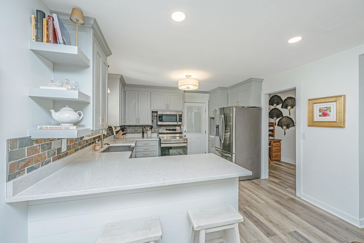 6020 Meadowcliff Avenue Photo 16