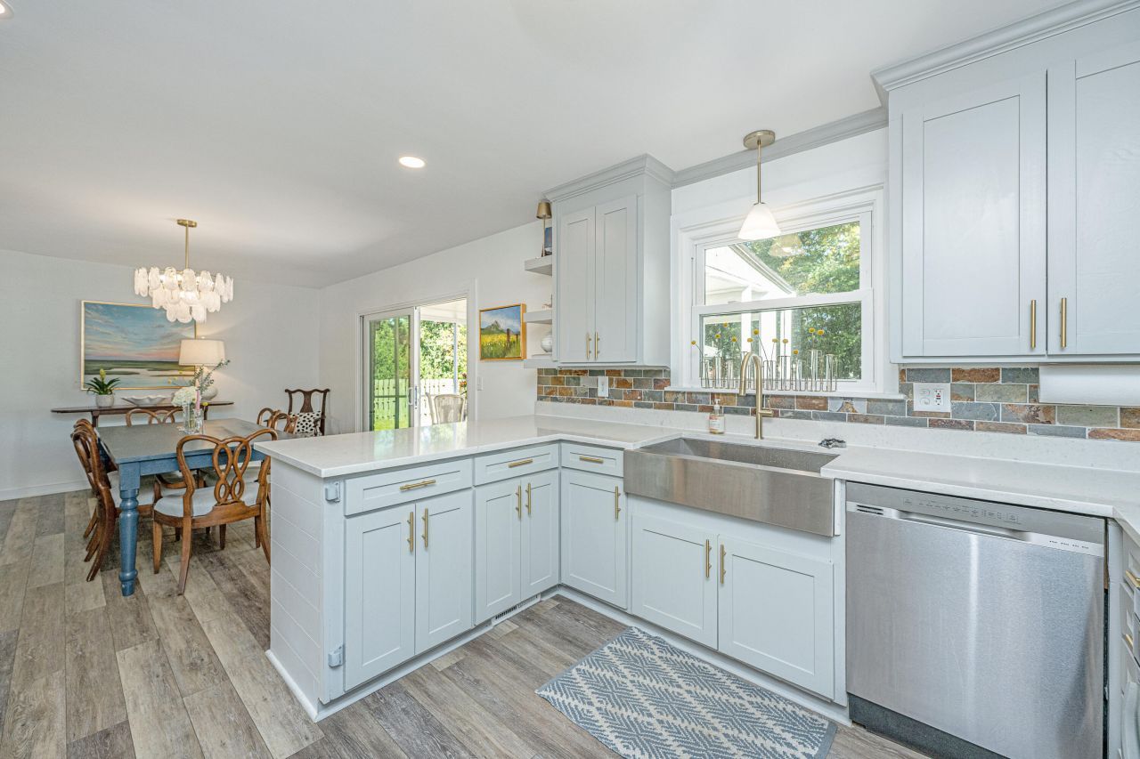 6020 Meadowcliff Avenue Photo 19