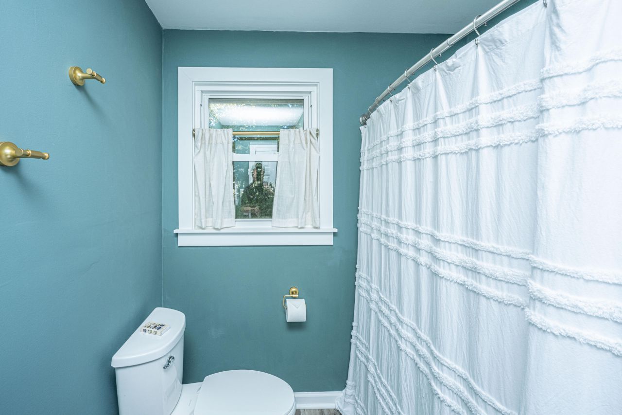 6020 Meadowcliff Avenue Photo 26