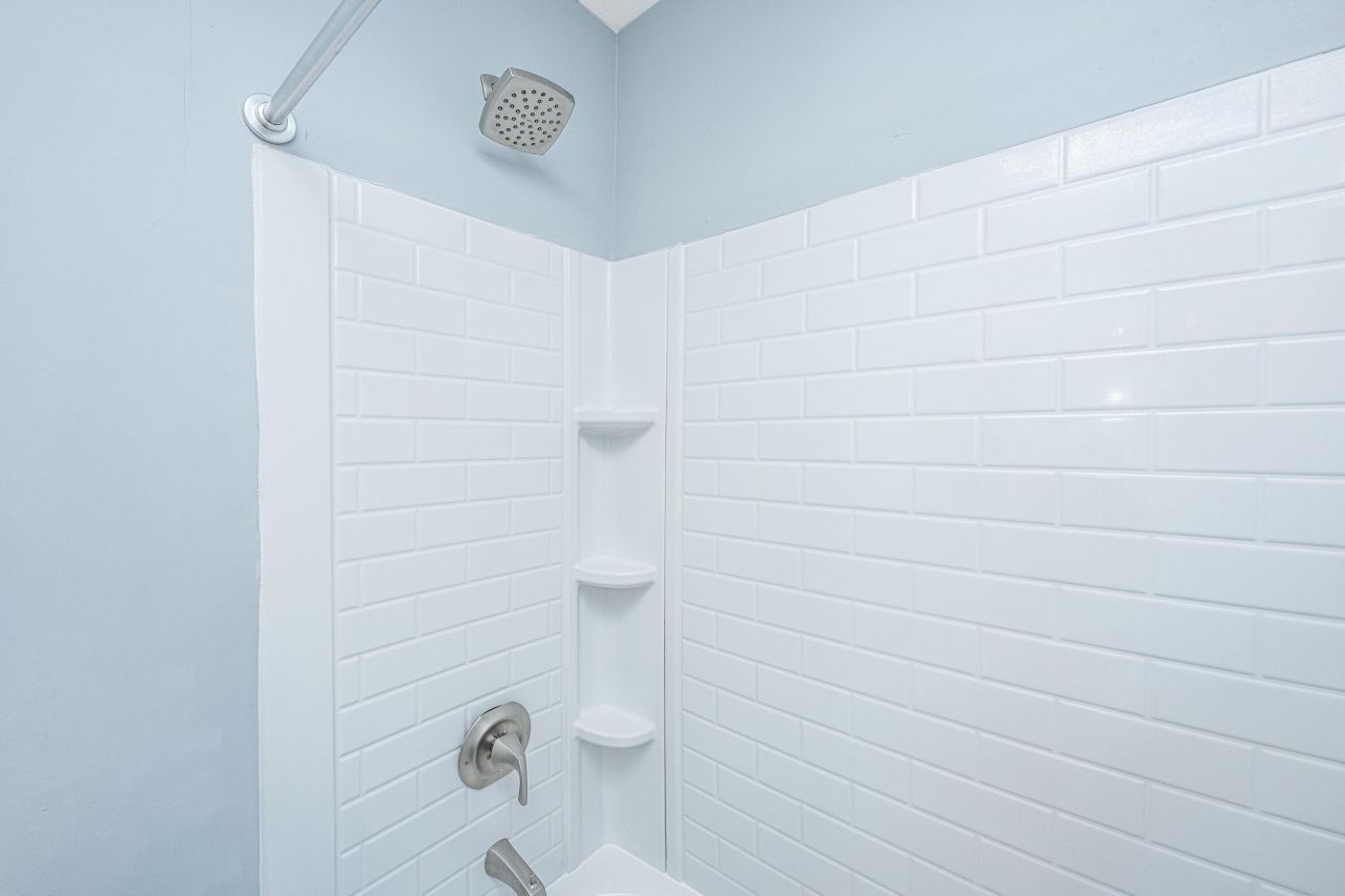 6020 Meadowcliff Avenue Photo 32