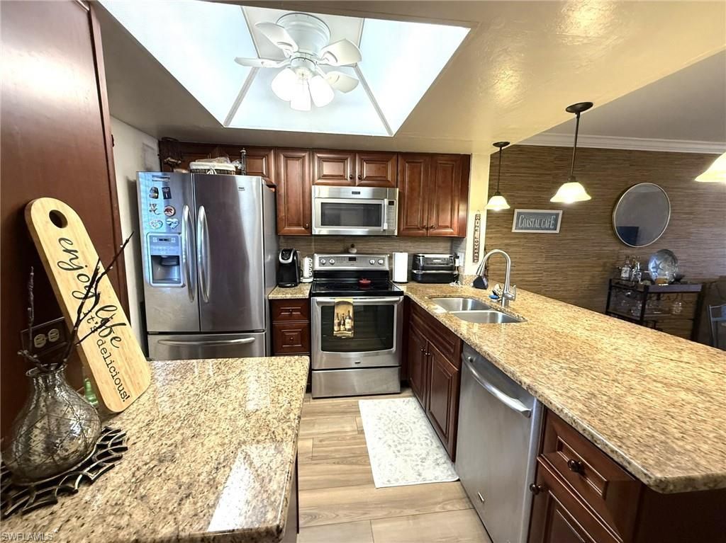 4790 S Cleveland Ave, Unit 906, Fort Myers, FL 33907 Photo