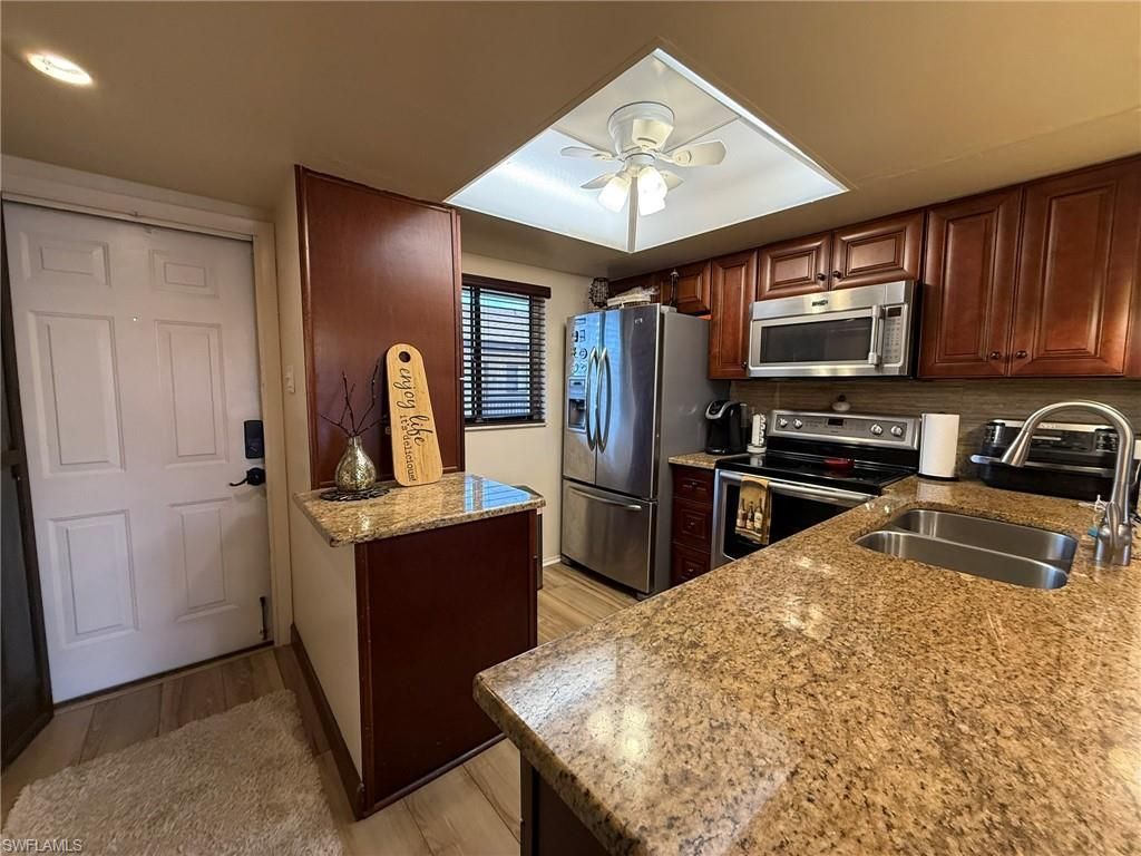 4790 S Cleveland Ave, Unit 906, Fort Myers, FL 33907 Photo