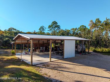 1313 OAK POND Circle, Steinhatchee, FL 32359