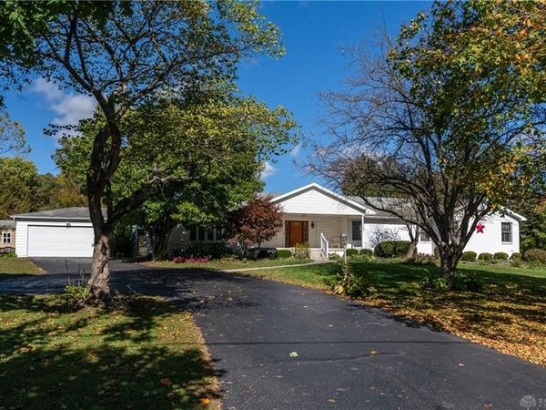 6250 Fairfield Pike, Enon Vlg, OH 45323