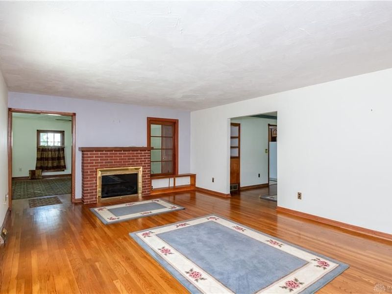 6250 Fairfield Pike, Enon Vlg, OH 45323 Photo 8