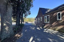 709 N Main Street photo 4