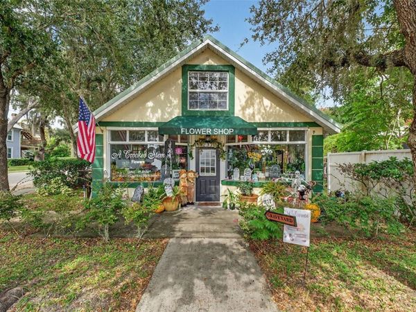 237 E PLYMOUTH AVENUE, DELAND, FL 32724
