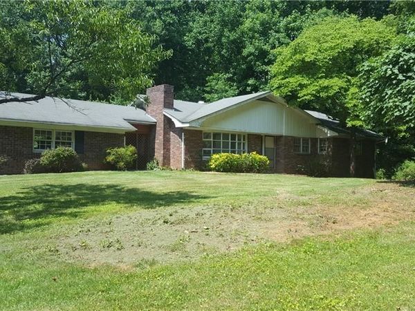 1256 E Piedmont Road, Marietta, GA 30062