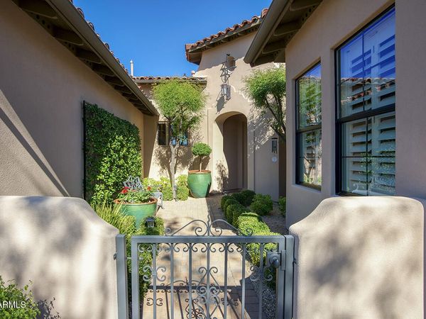 9190 E Hoverland Road, Scottsdale, AZ 85255