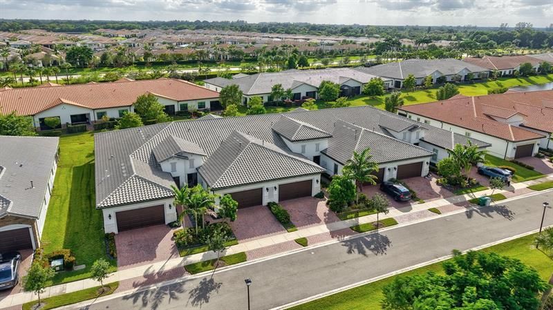 7434 N Blue Spring Drive, Parkland, FL 33067 Photo