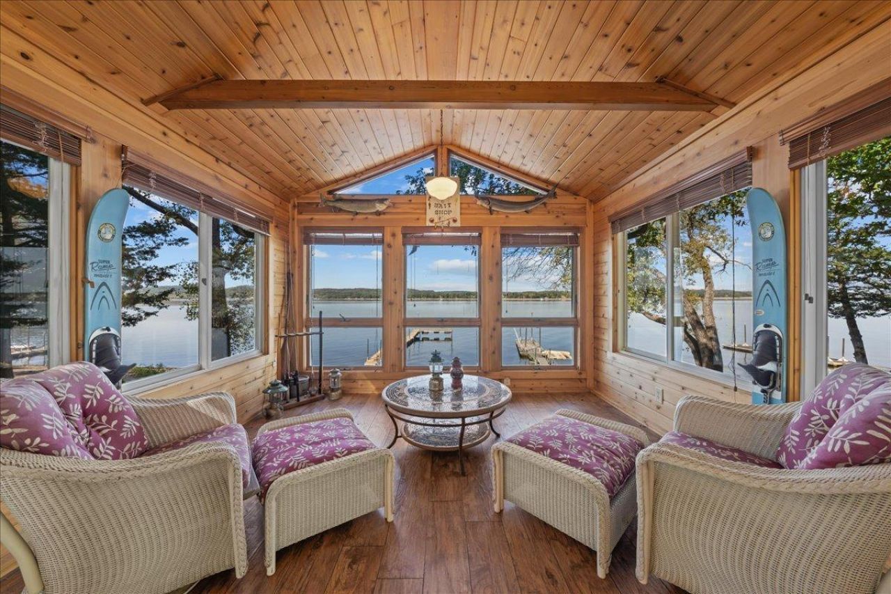 308 N Cove Road, Hudson, WI 54016