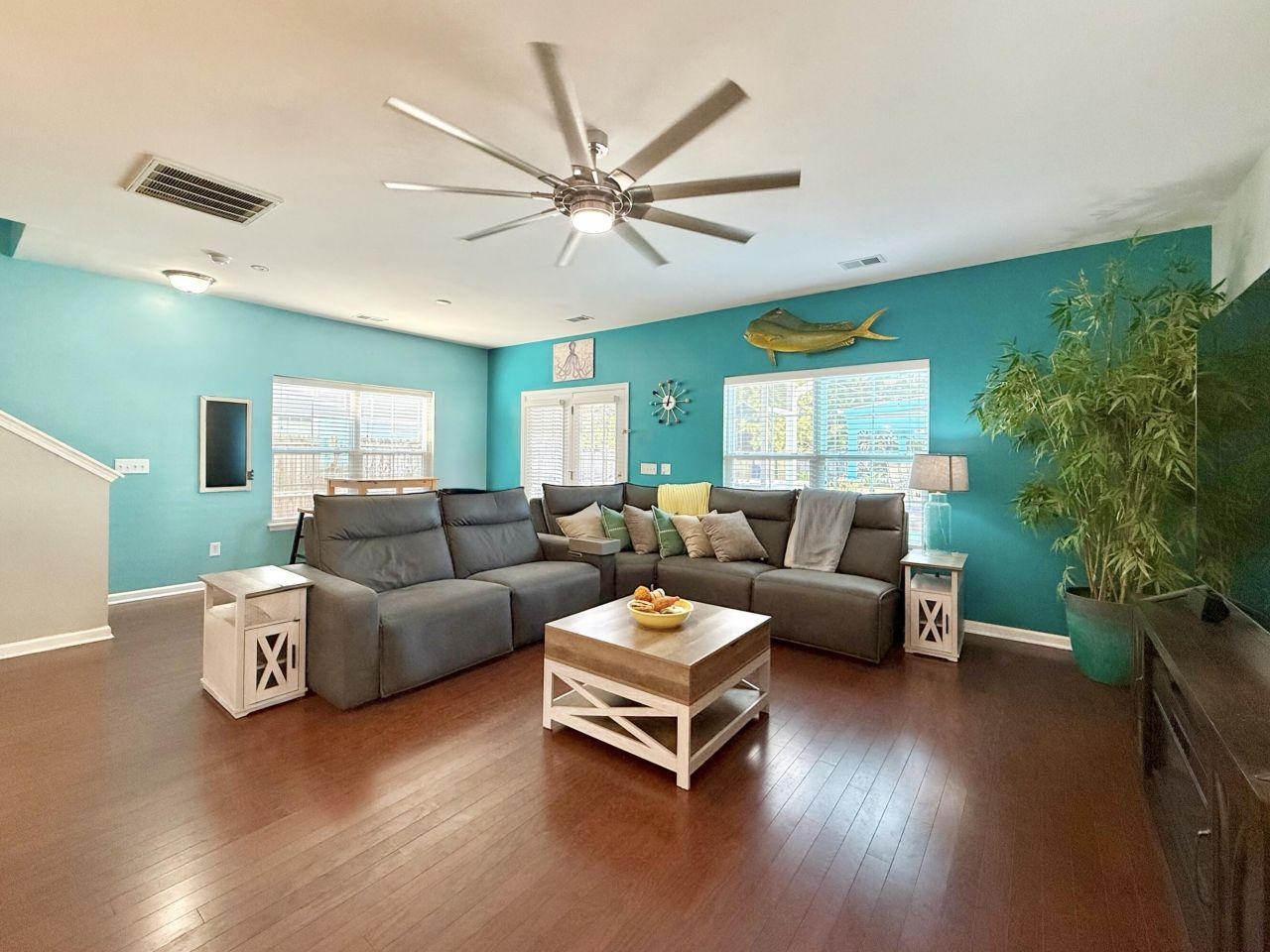 1514 Thoroughbred Boulevard Photo 7