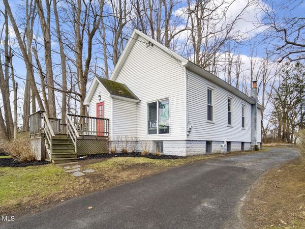 300 Old Niskayuna Road, Colonie, NY 12110