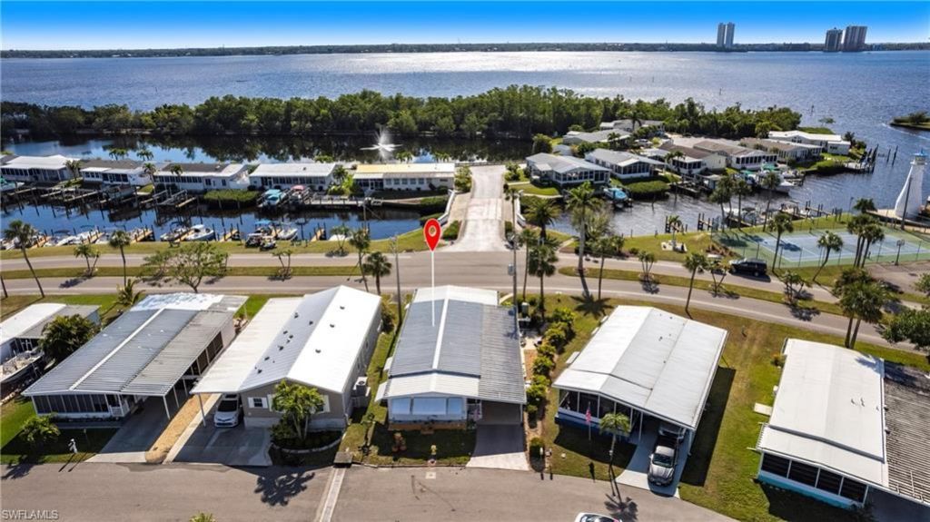 5701 Captain John Smith Loop, North Fort Myers, FL 33917 Photo