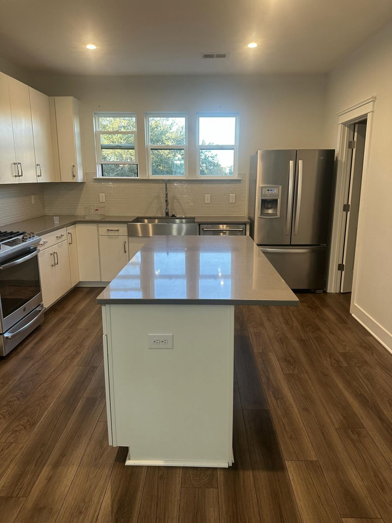 4416 Avery Avenue Photo 5