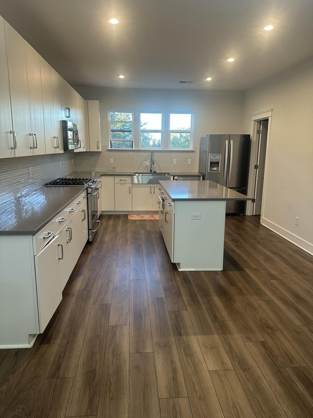 4416 Avery Avenue Photo 6