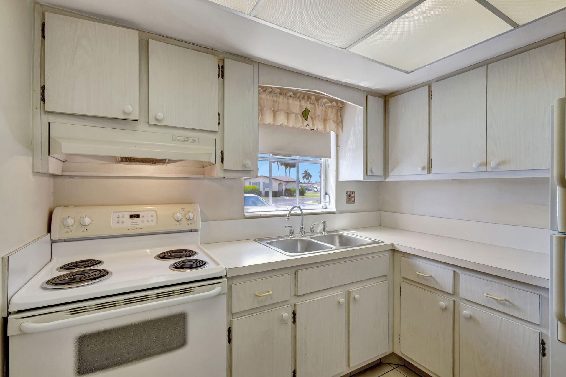 2966 Ashley Dr Drive E, Unit I, West Palm Beach, FL 33415 Photo