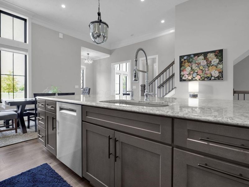 170 Barrington Place, Powell, OH 43065 Photo 11