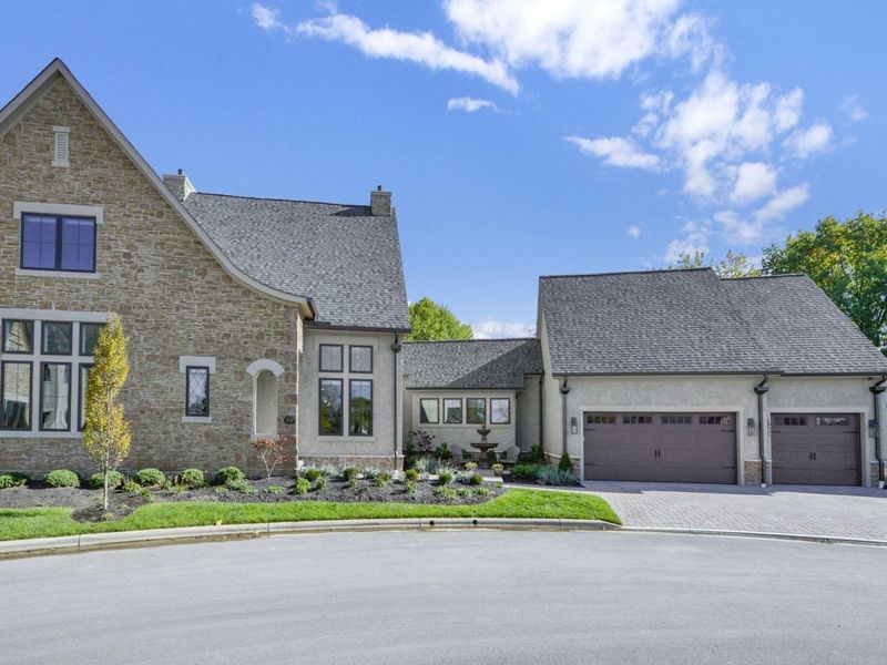 170 Barrington Place, Powell, OH 43065 Photo 2