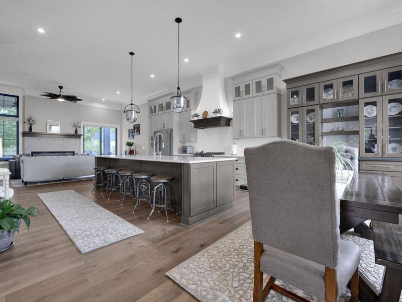 170 Barrington Place, Powell, OH 43065 Photo 2