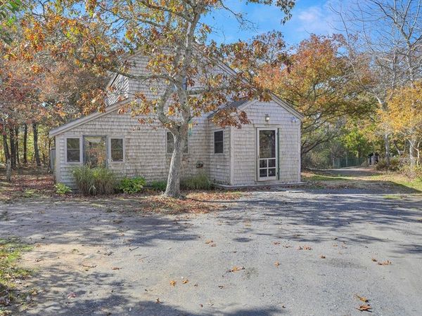25 Vineyard Meadow Farms Rd., West Tisbury, MA 02575