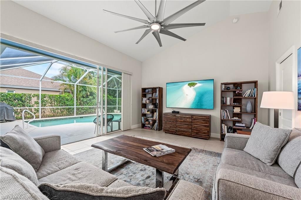 2039 Terrazzo Ln, Naples, FL 34104 Photo