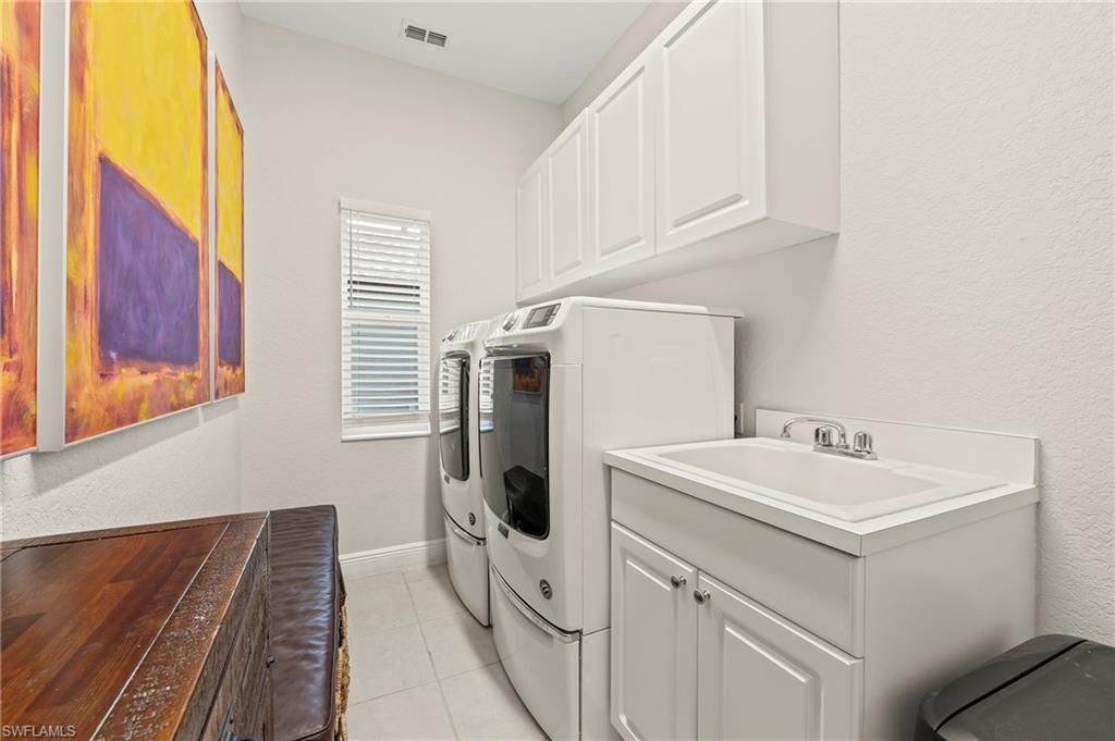 2039 Terrazzo Ln, Naples, FL 34104 Photo