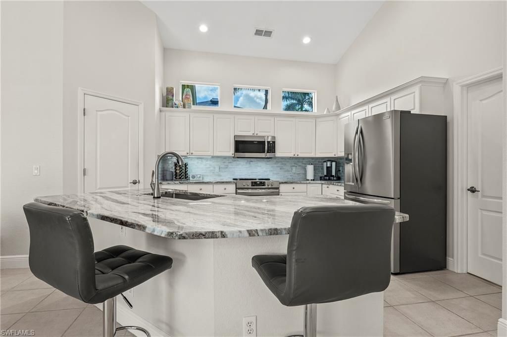 2039 Terrazzo Ln, Naples, FL 34104 Photo