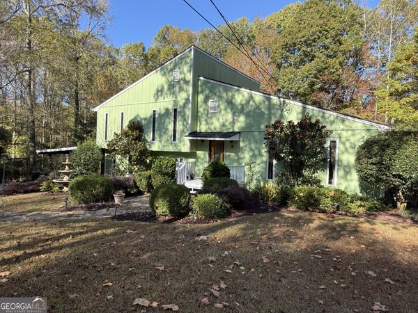 2880 Almand Court NW, Conyers, GA 30012