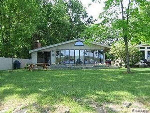 8881 McGregor Road, Dexter Twp, MI 48169