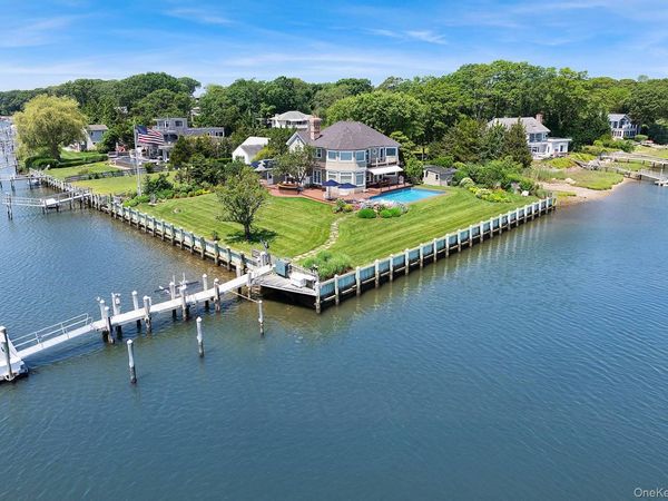 60 Bay View Drive E, Sag Harbor, NY 11963