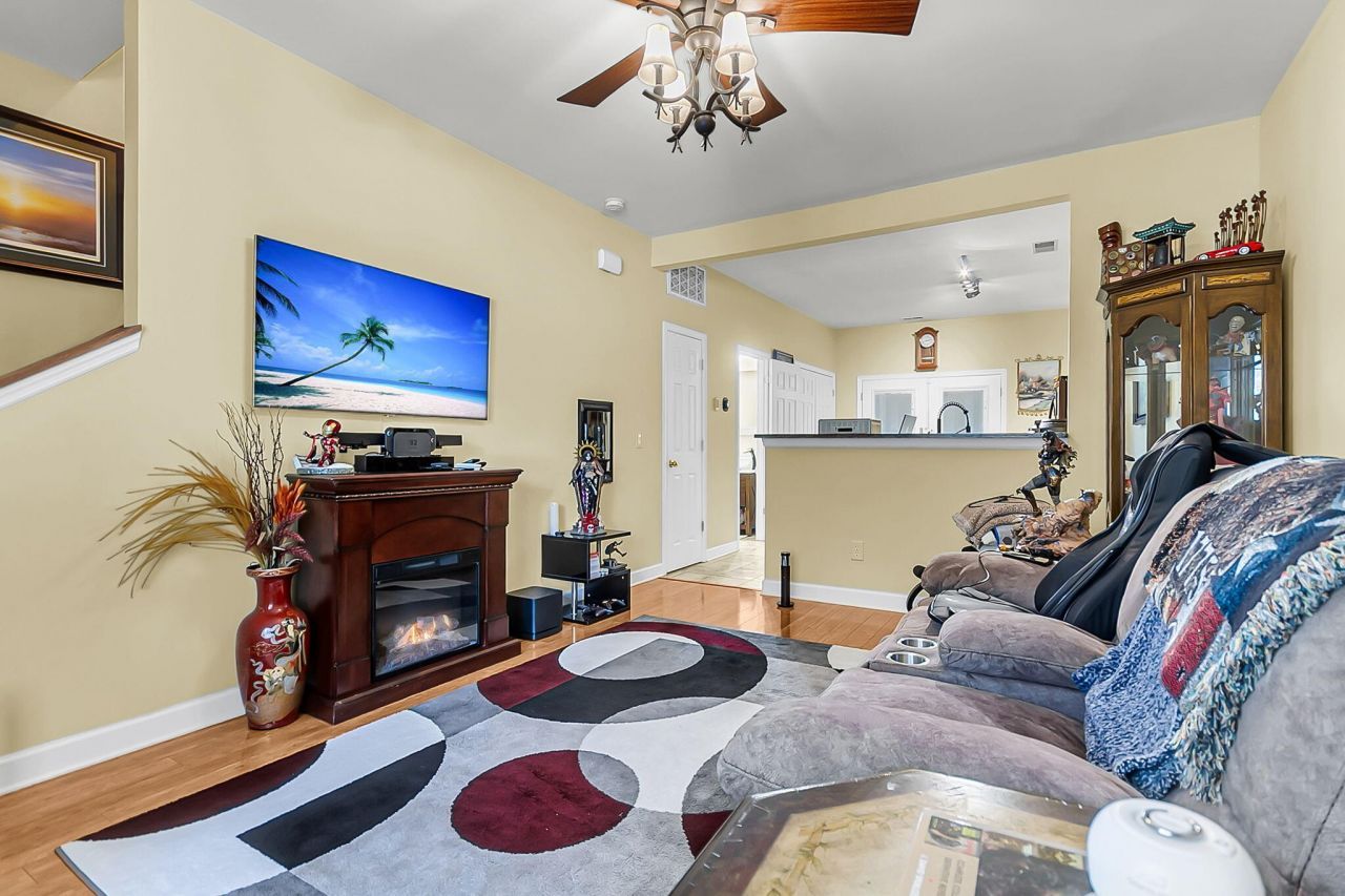 304 Chinquapin Drive Photo 10