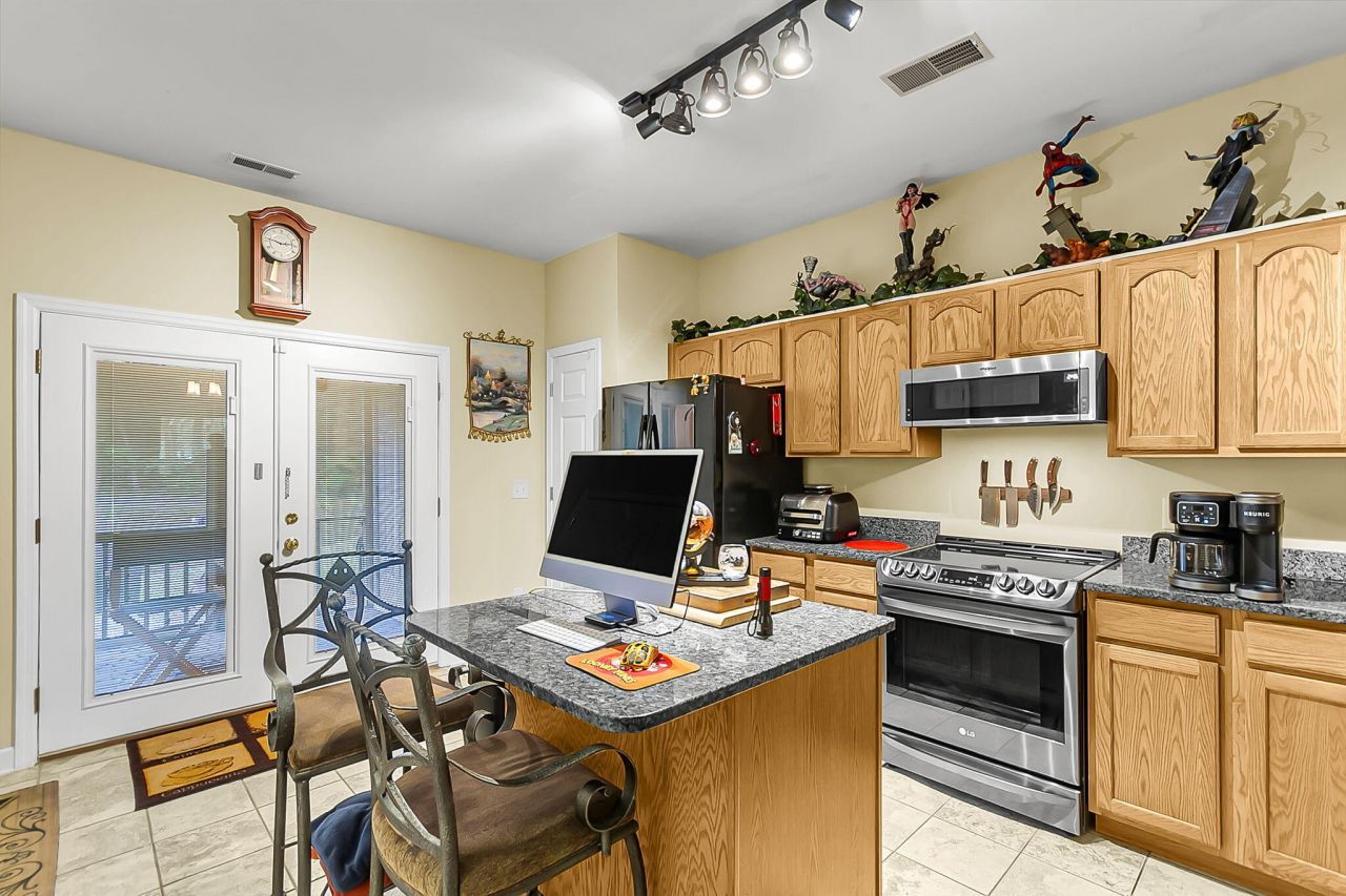 304 Chinquapin Drive Photo 14