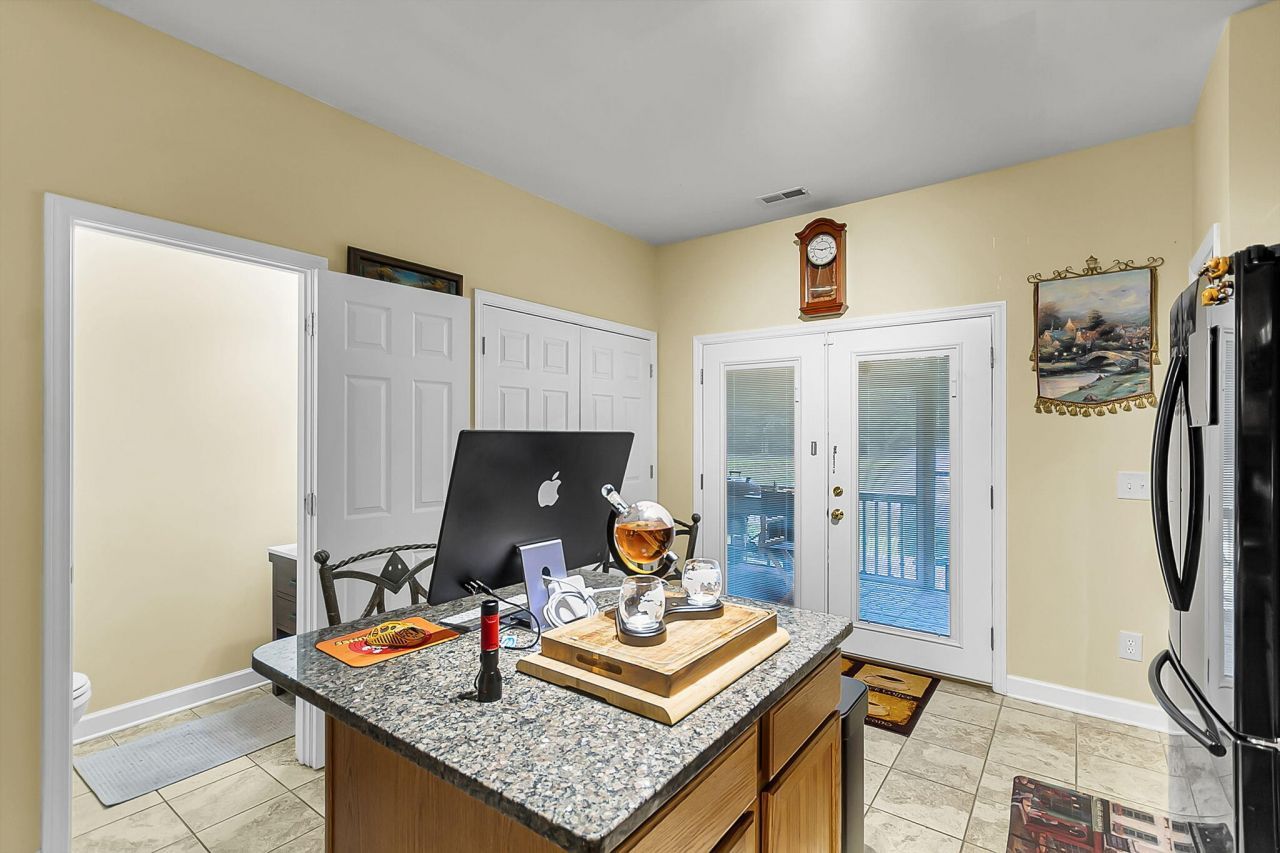 304 Chinquapin Drive Photo 15