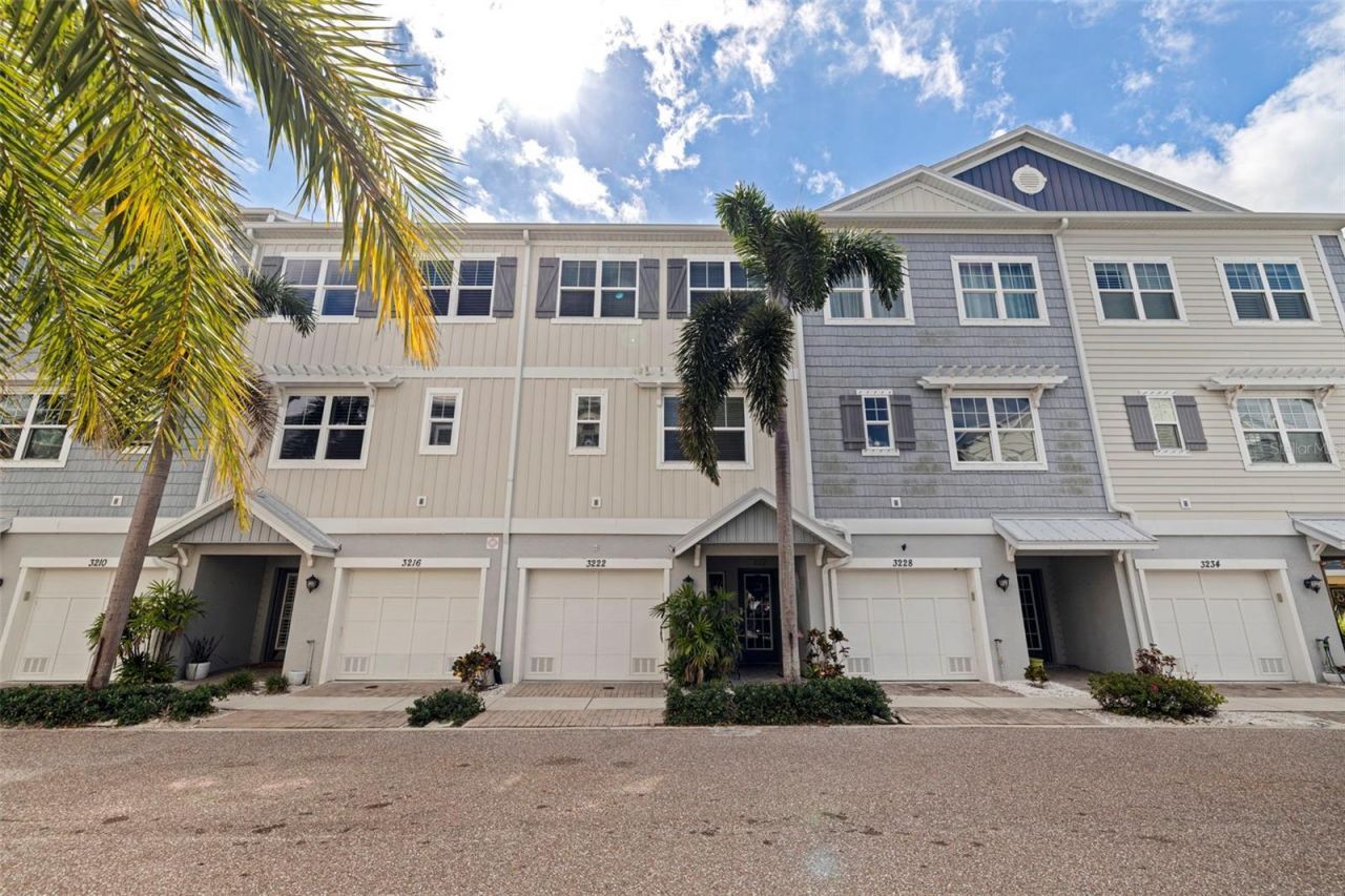 3222 Moorings Drive S, Saint Petersburg, FL 33712 Photo