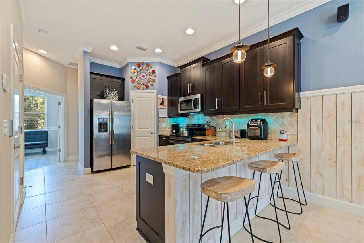 3222 Moorings Drive S, Saint Petersburg, FL 33712 Photo