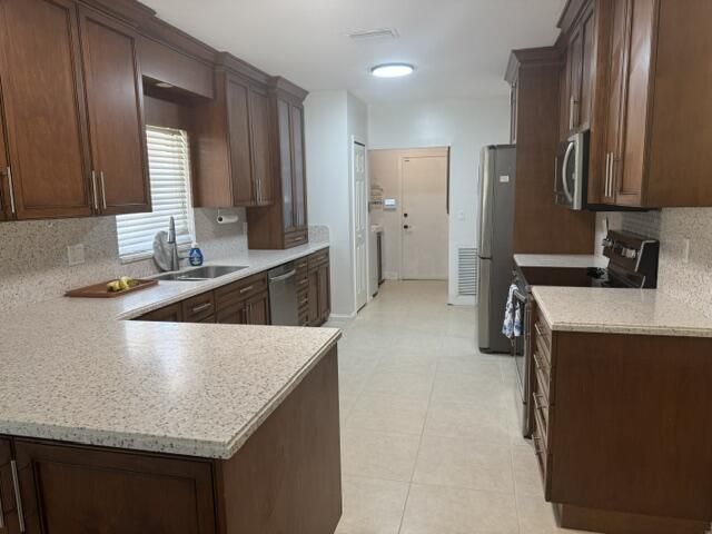 10298 Greentrail Drive N, Boynton Beach, FL 33436 Photo