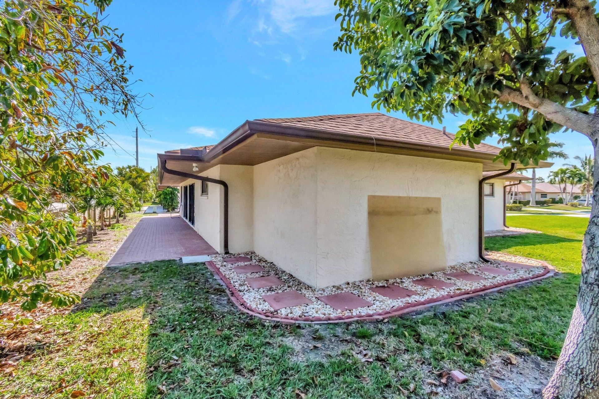 10298 Greentrail Drive N, Boynton Beach, FL 33436 Photo
