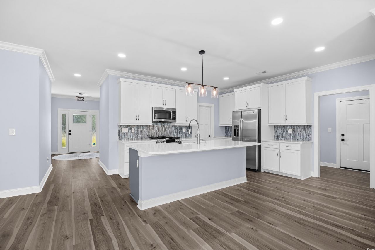 4335 Lakeside Dr. Photo 6