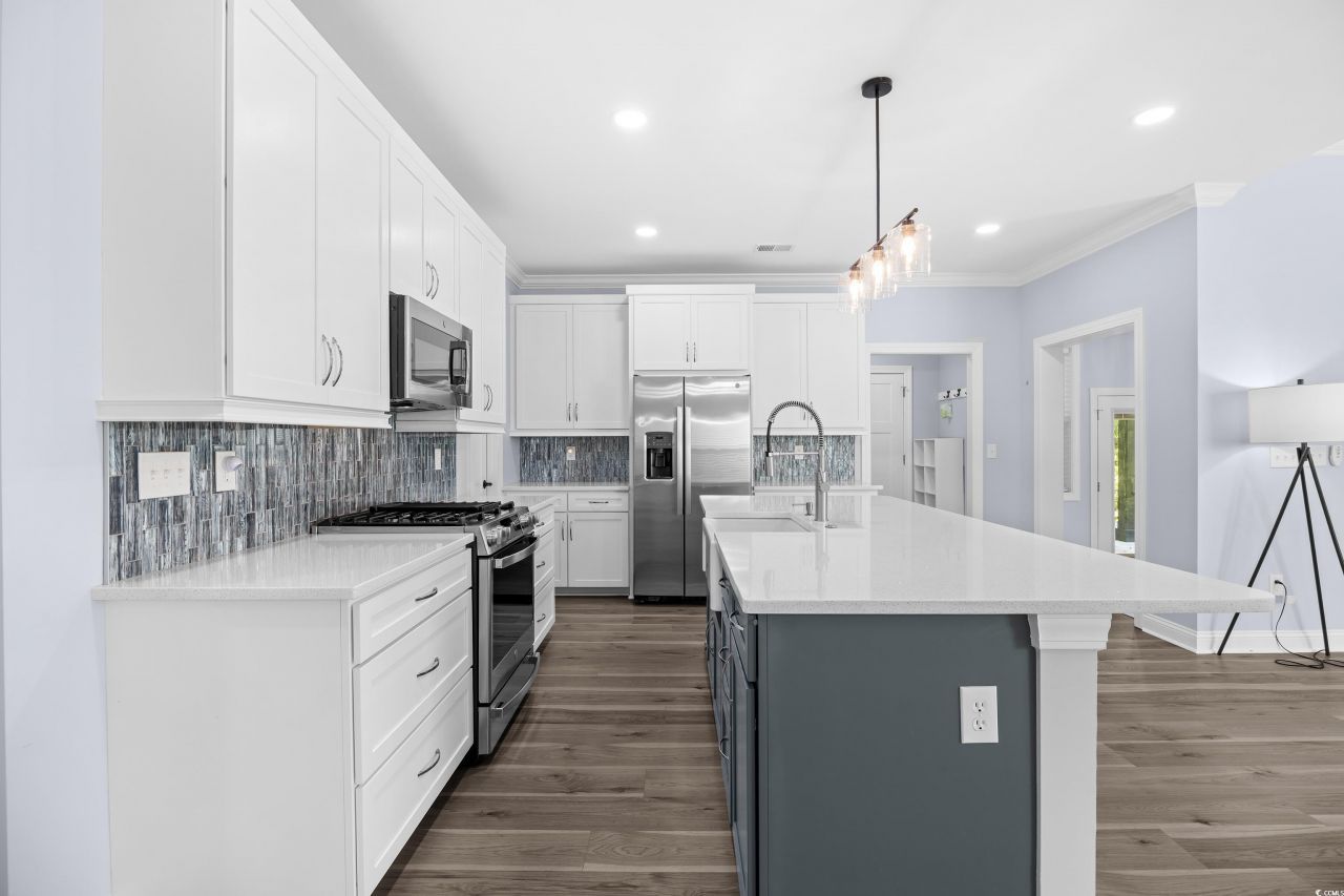 4335 Lakeside Dr. Photo 7