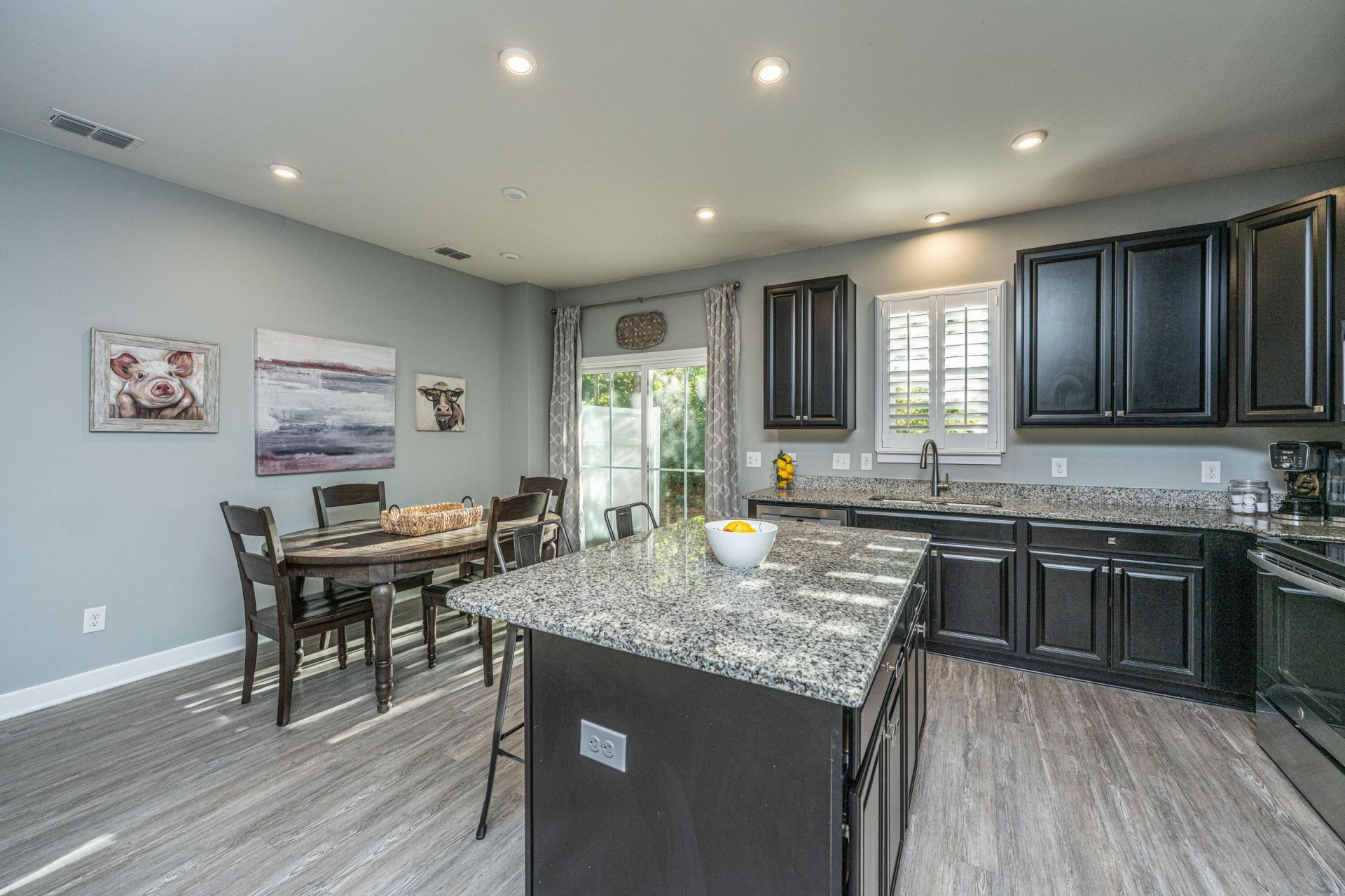 109 Queen Palm Court Photo 12