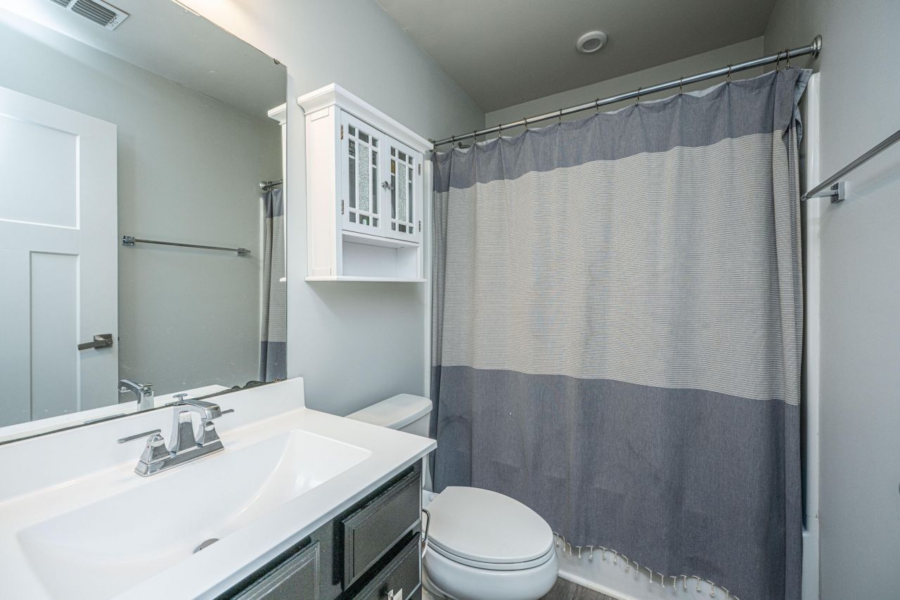 109 Queen Palm Court Photo 17