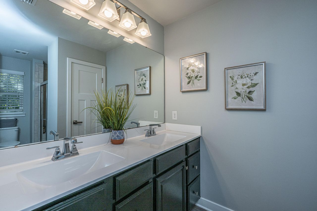 109 Queen Palm Court Photo 5