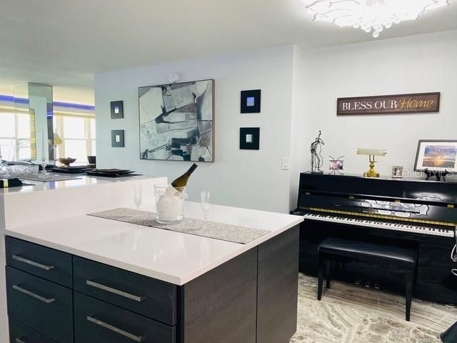 5200 Brittany Drive S, Unit 204, Saint Petersburg, FL 33715 Photo