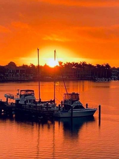 5200 Brittany Drive S, Unit 204, Saint Petersburg, FL 33715 Photo