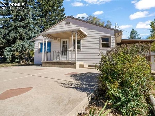 135 Helena Lane, Colorado Springs, CO 80904