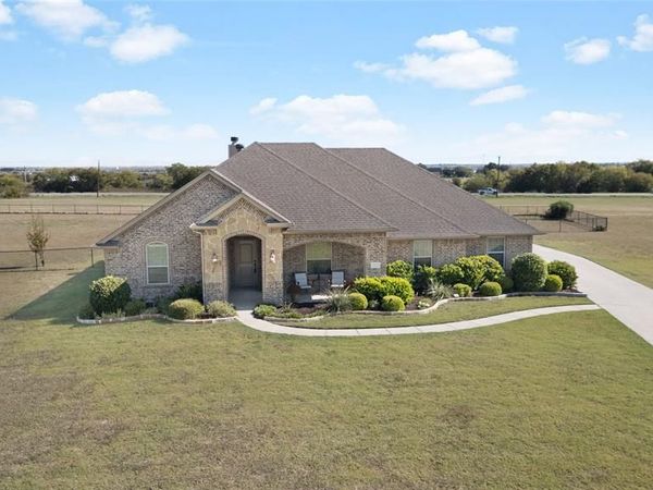 5501 Littlefield Drive, Dish, TX 76247