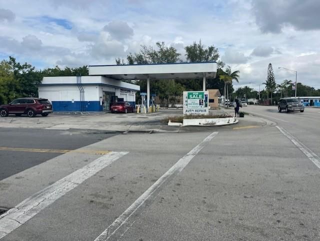 1040 S Federal Hwy, Dania Beach, FL 33004 Photo